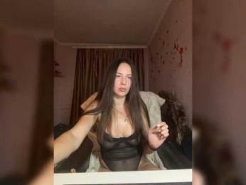Lisa-Bond webcam bongacams model stream image