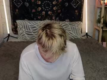 nick_win webcam model stream image