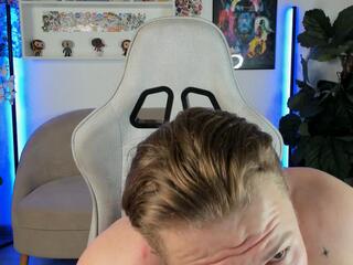 Daniel Hops webcam model stream image