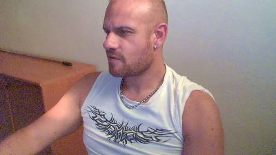 Policeman1982 webcam model stream image