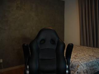 Tom Heaton webcam model stream image