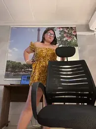 RosaliaVicky webcam model stream image