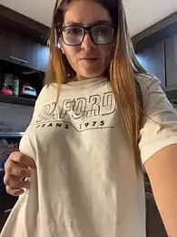 RosaliaVicky webcam model stream image