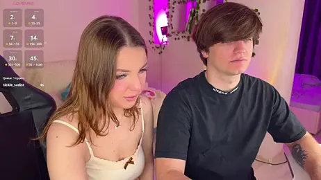 RobertAndLinela webcam model stream image