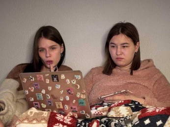 _Two_Chicks_ webcam bongacams model stream image