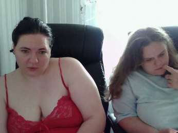 HollyXEva webcam model stream image