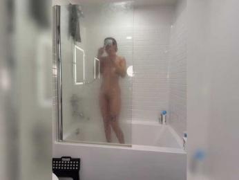 LunaCarmel809 webcam bongacams model stream image