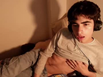 lucas_xo webcam model stream image