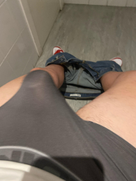 adrianzzz3 webcam cam4 model stream image