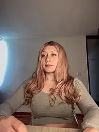 _Danna webcam model stream image