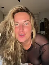 Thescorpionfr_ webcam model stream image