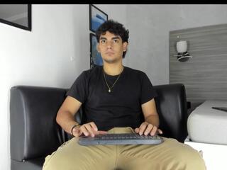 Miller Alonzo webcam flirt4free model stream image