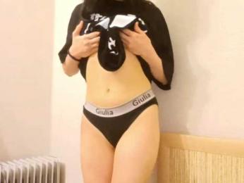 AldaLalonde webcam model stream image