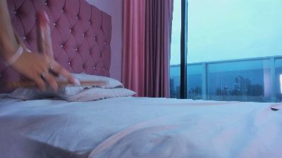 VanillaFlo webcam model stream image