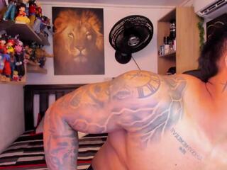 William Dracko webcam model stream image