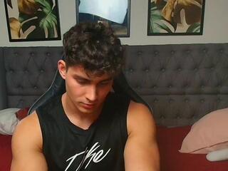 Emilio Reynolds webcam model stream image