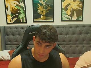 Emilio Reynolds webcam model stream image
