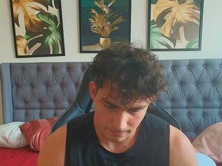 Emilio Reynolds webcam model stream image