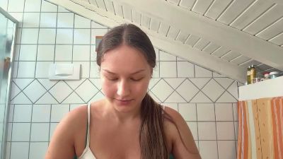 MicaAid webcam model stream image