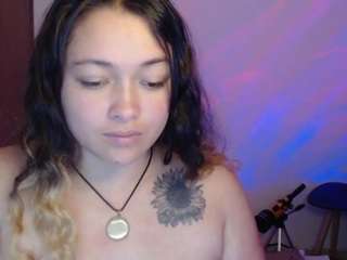 aliagarcia webcam model stream image
