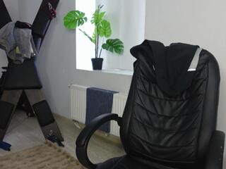 Ryan Dozer webcam model stream image