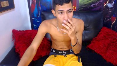 AndrewRock_ webcam model stream image