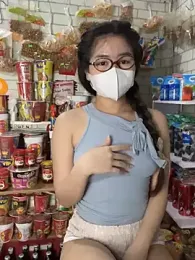 BabyThree_ webcam model stream image