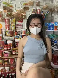 BabyThree_ webcam model stream image