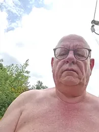 andrejoyfull64 webcam model stream image