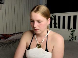 Erin Tarski webcam model stream image