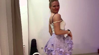 Missfit_ webcam model stream image