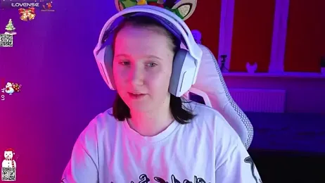 mon_lola webcam model stream image