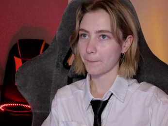 KUQOSA webcam model stream image