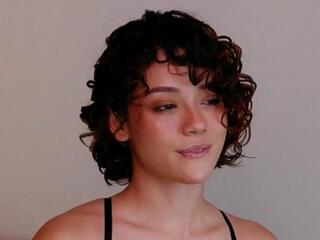 Lucia Saanvi webcam model stream image
