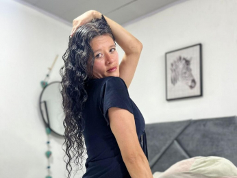 SereneBoterll webcam livejasmin model stream image
