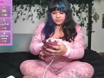 CaliBabyxx webcam model stream image
