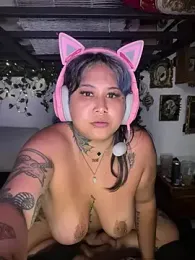 CaliBabyxx webcam model stream image