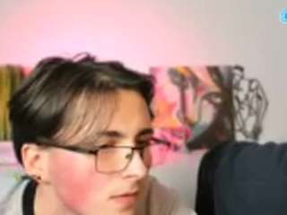 leo-valor webcam model stream image