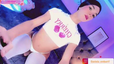 Amira_Ember webcam preview