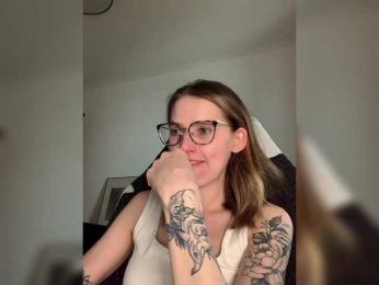 Asya_ webcam model stream image