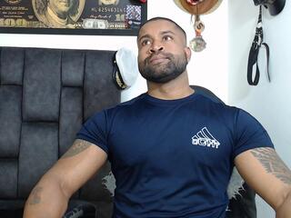 Blade Strong webcam flirt4free model stream image