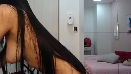 zooombee webcam stripchat model stream image