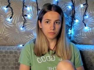 maggiecake webcam model stream image