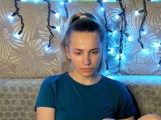 maggiecake webcam model stream image