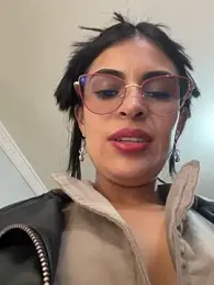 Astrid-- webcam stripchat model stream image