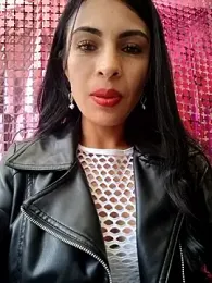 Astrid-- webcam stripchat model stream image