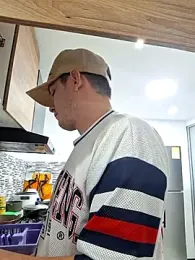 _Ottis_ webcam model stream image