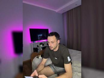 Pirmir3737 webcam bongacams model stream image