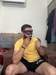 Raavijeevcouple webcam stripchat model stream image