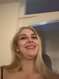 Bellalolahot webcam model stream image